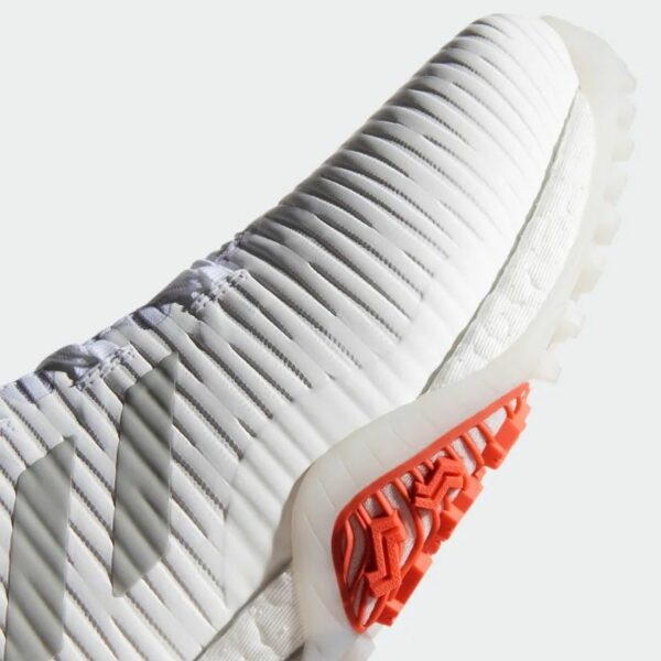 Chaussure de golf CodeChaos coup de pied