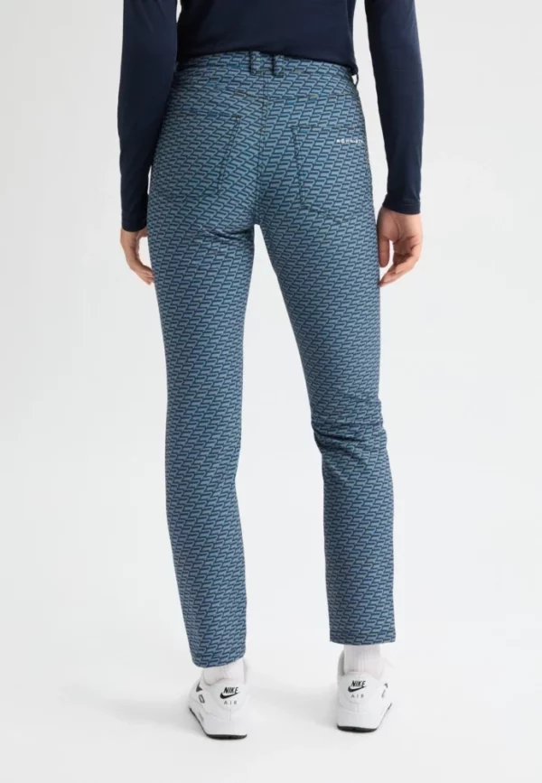 652_acb4dbe0bc-112188_t468_02-original